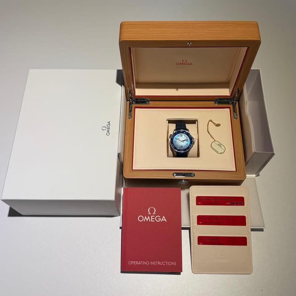 Omega Seamaster Diver 300 MCo-axial Summer Blue Seamaster New and Unworn II Fullset