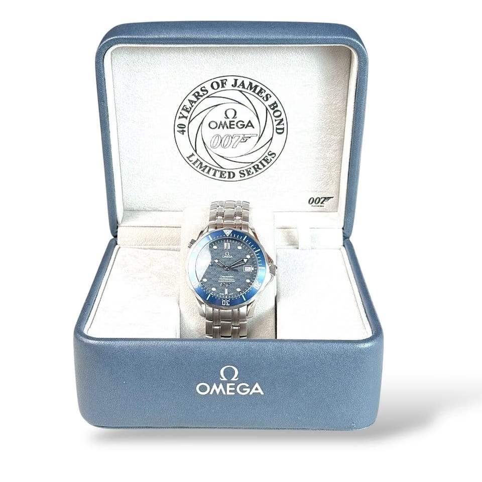 Omega Seamaster Diver 300 MJames Bond Full Set collectors piece 10/10