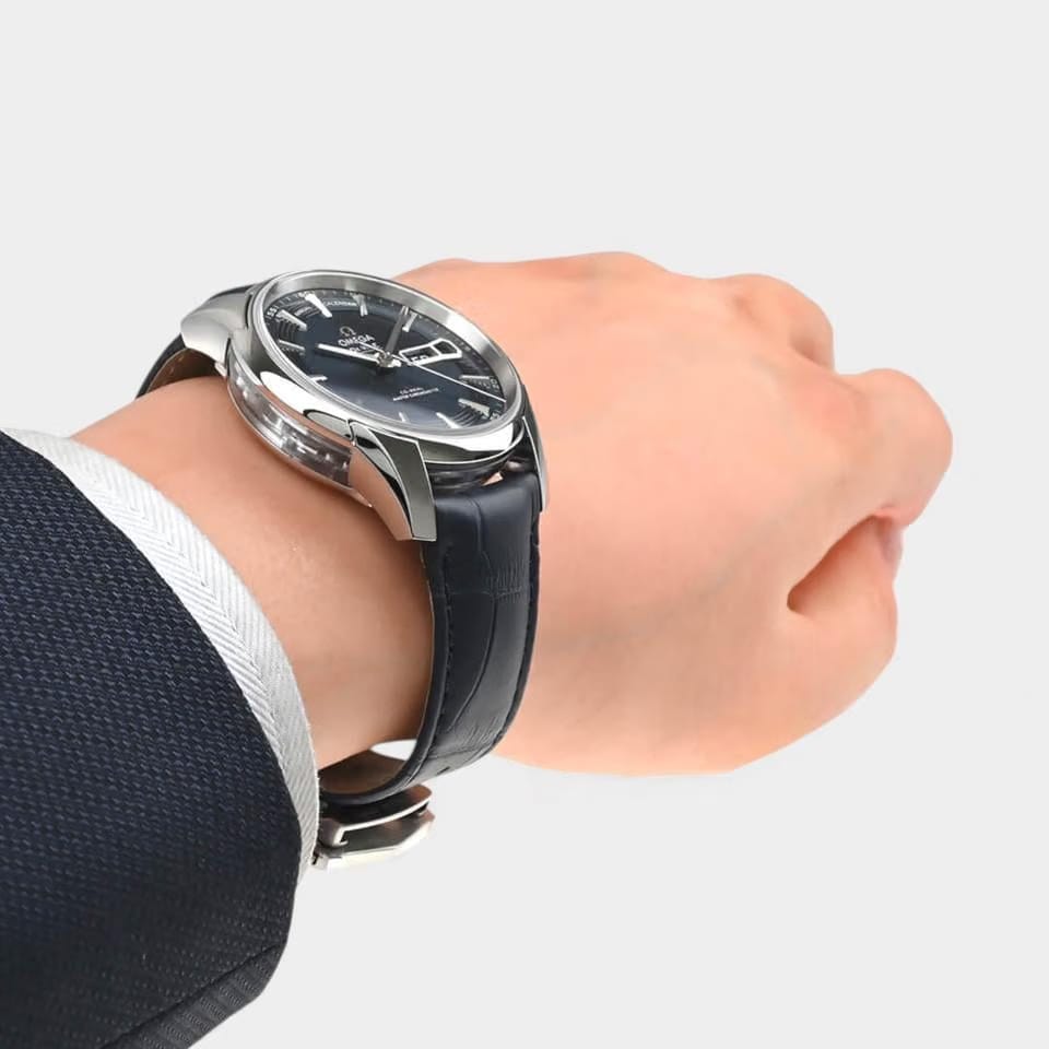 Omega De Ville Hour Vision Co-Axial Master Chronometer / Steel / 41 mm / Box&Papers / 433.33.41.22.03.001