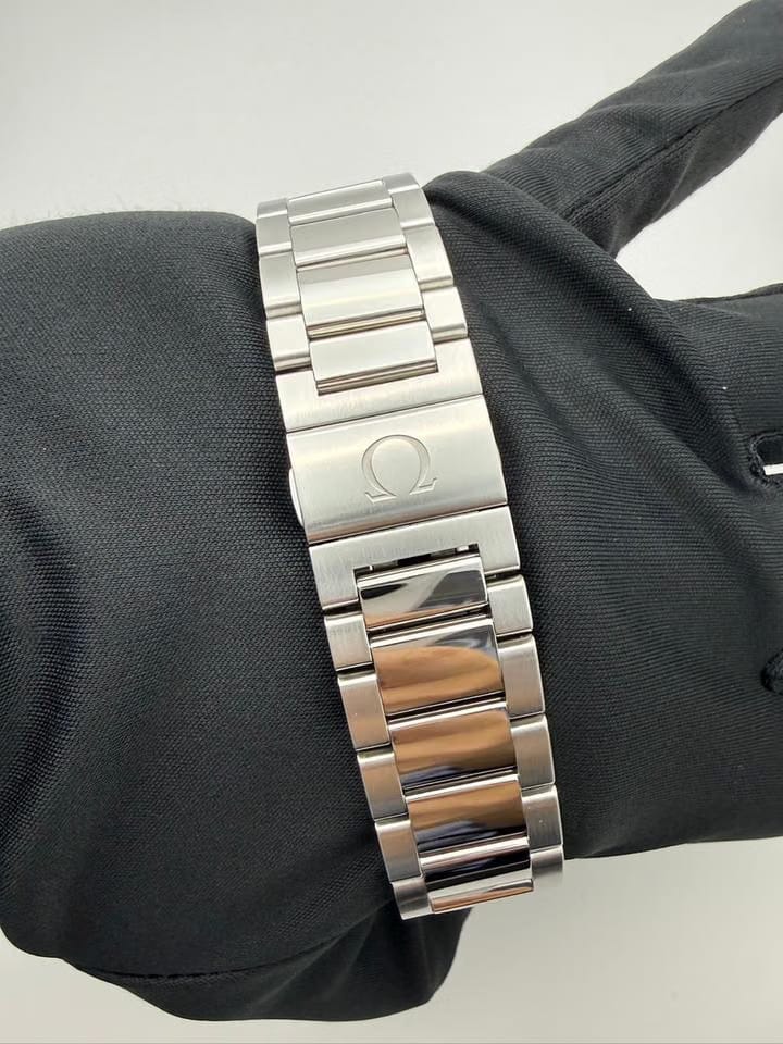 Omega Seamaster Aqua Terra Annual Calendar NOS Full set unworn 43mm