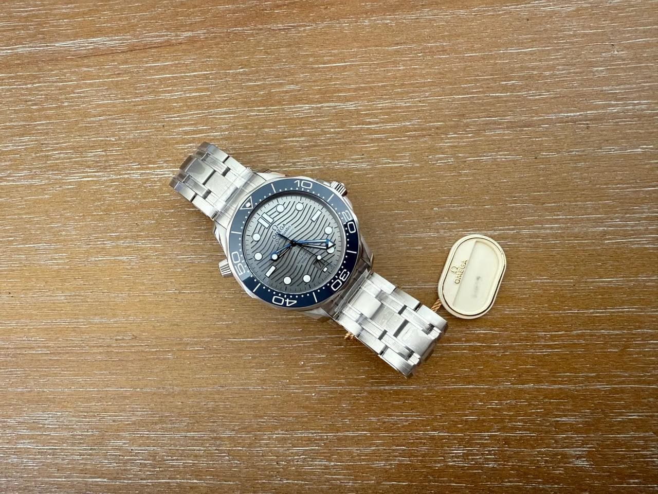 Omega Seamaster Diver 300 M210.30.42.20.06.001