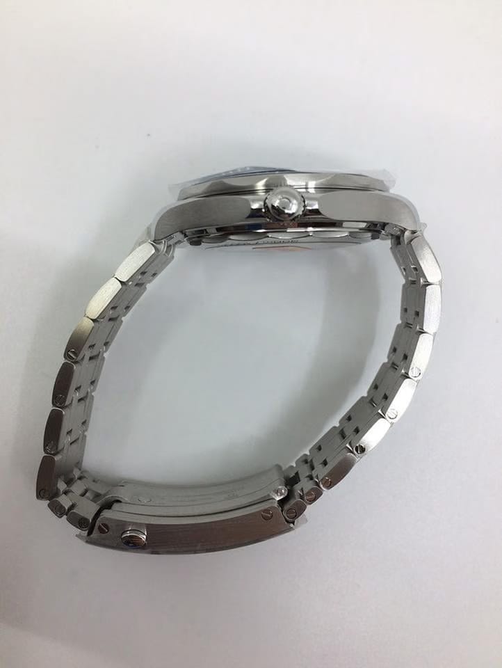Omega Seamaster Diver 300 M42 mm otomatik saat 210.30.42.20.03.001