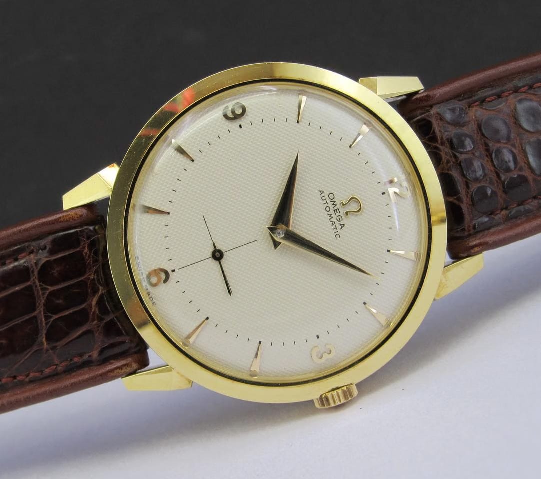 Omega Classic Vintage ref. 2709 18 kts yellow gold made in 1952
