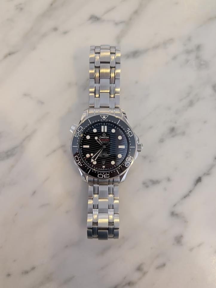 Omega Seamaster Diver 300 MSeminuevo excelente estado con certificados caja original