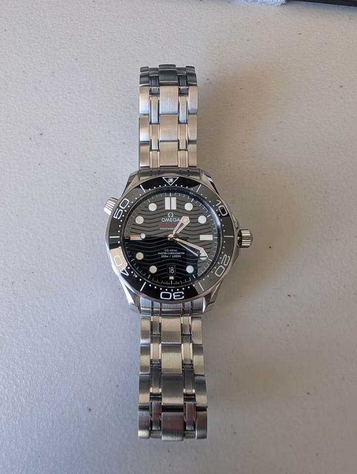 Omega Seamaster Diver 300 MSeminuevo excelente estado con certificados caja original