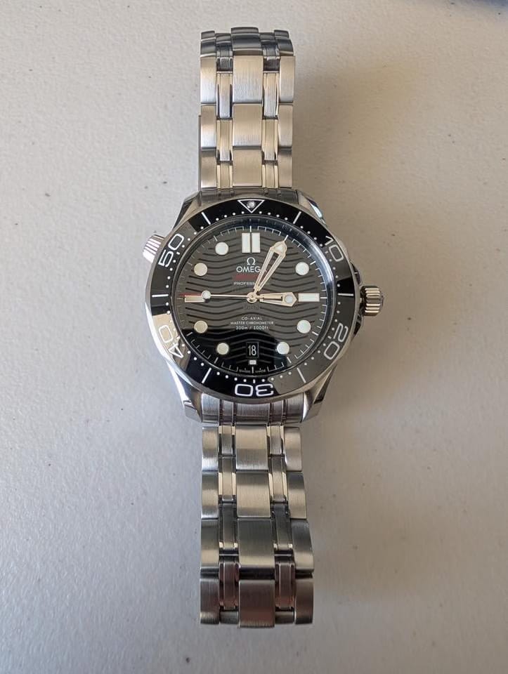 Omega Seamaster Diver 300 MSeminuevo excelente estado con certificados caja original