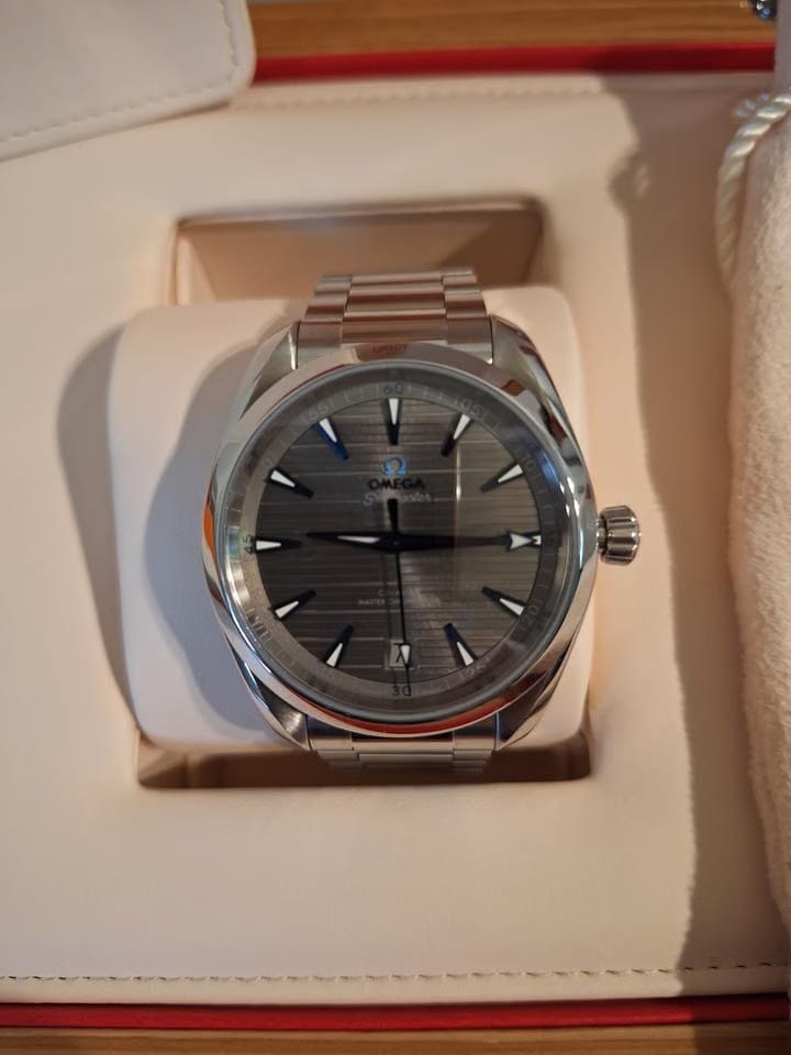 Omega Seamaster Aqua Terra Orologio full set usato pochissimo in ottime condizioni.