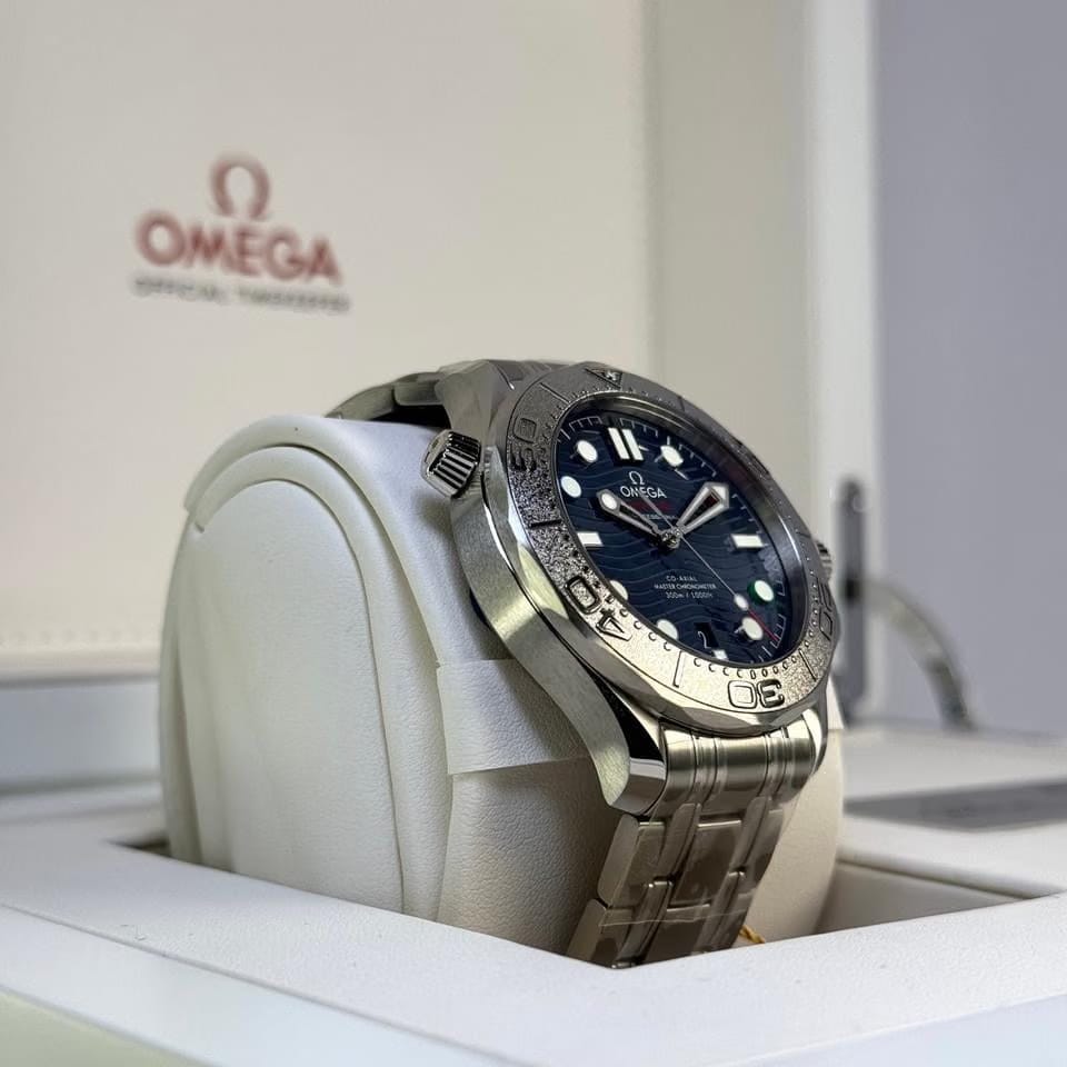 Omega Seamaster Diver 300 MCo-Axial Master Chronometer "Beijing 2022" - 522.30.42.20.03.001