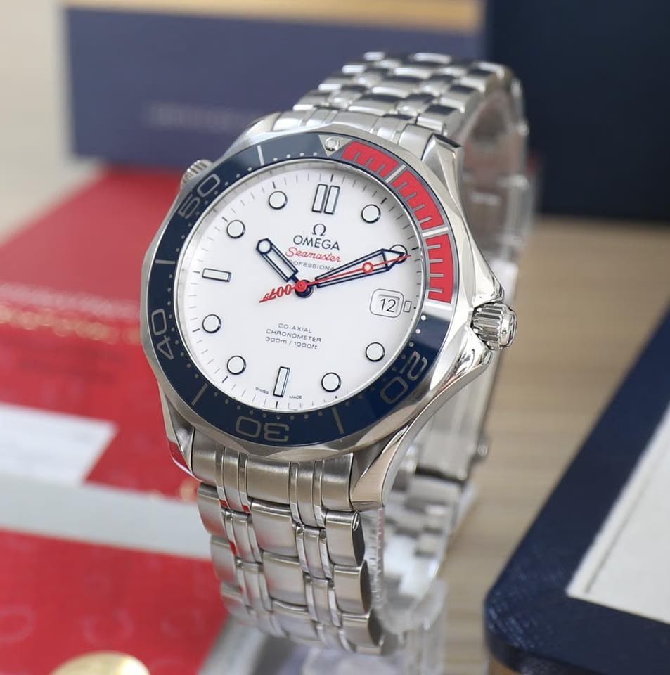 Omega Seamaster Diver 300 MLimited Edition - James Bond - Commander 41mm - Unworn - Full Set