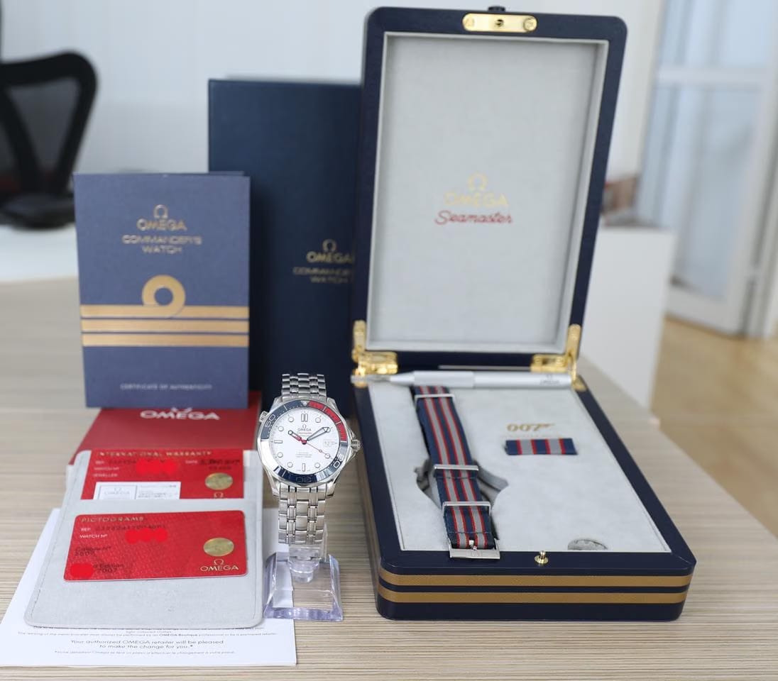 Omega Seamaster Diver 300 MLimited Edition - James Bond - Commander 41mm - Unworn - Full Set