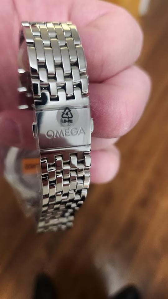 Omega De Ville Prestige Co-Axial Master Chronometer Red Dial 41mm NEW UNWORN 434.10.41.20.11.001