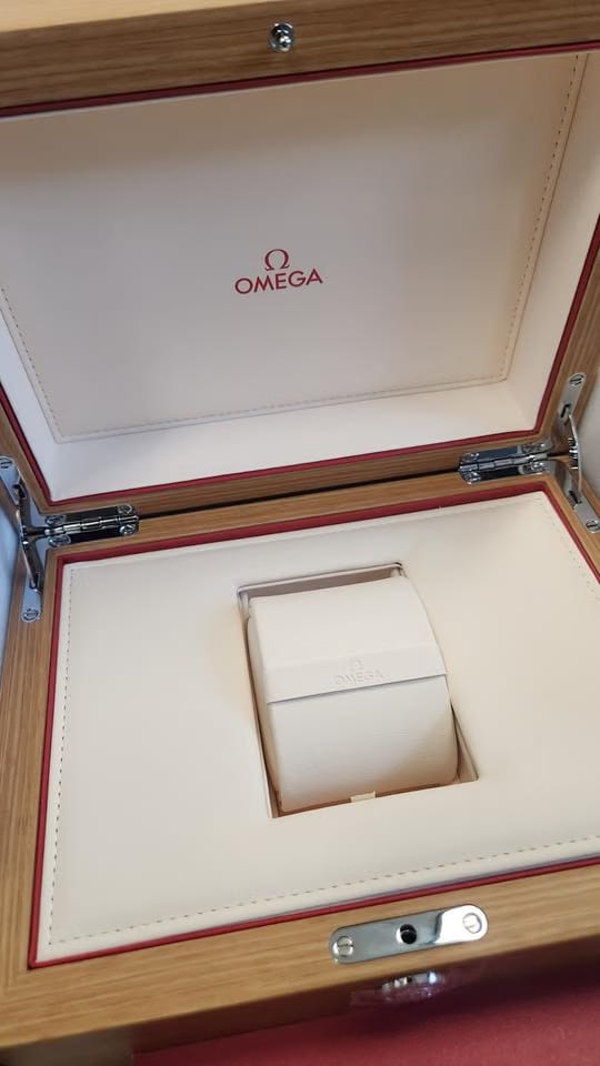 Omega De Ville Prestige Co-Axial Master Chronometer Red Dial 41mm NEW UNWORN 434.10.41.20.11.001