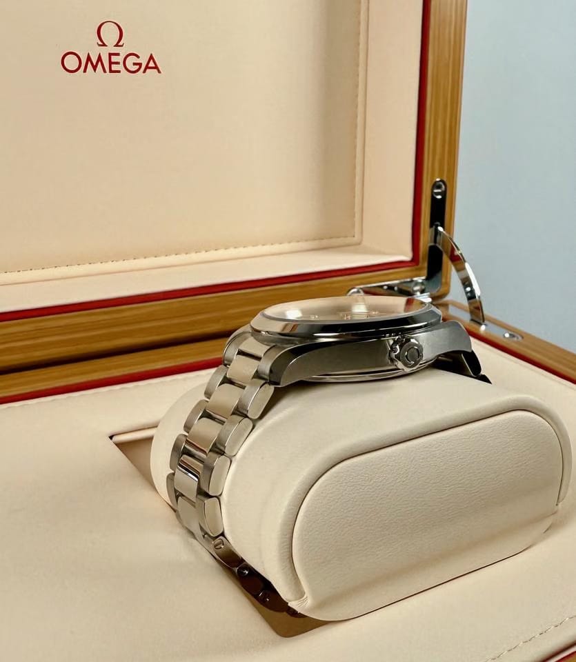 Omega Seamaster Aqua Terra150 M 38mm I Full Set I Unworn I 2026