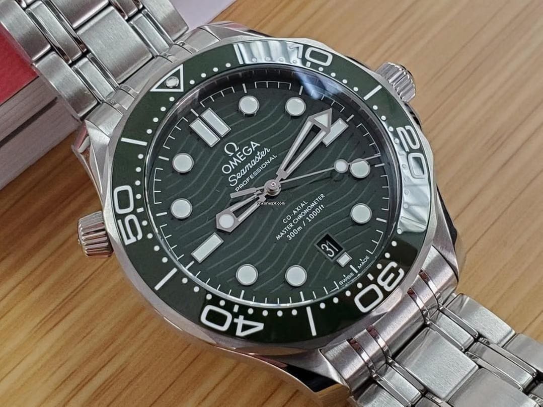 Omega Seamaster Diver 300 MProfessional Co-Axial Master Chronometer "SEAWEED" Olive Green Wave Dial Ceramic Bezel Stainless Steel Bracelet Brand New Full Set STICKERS
