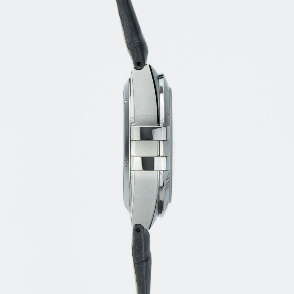 Omega Constellation Petite Seconde Small Seconds Co-Axial Master Chronometer - Swiss precision&timeless style
