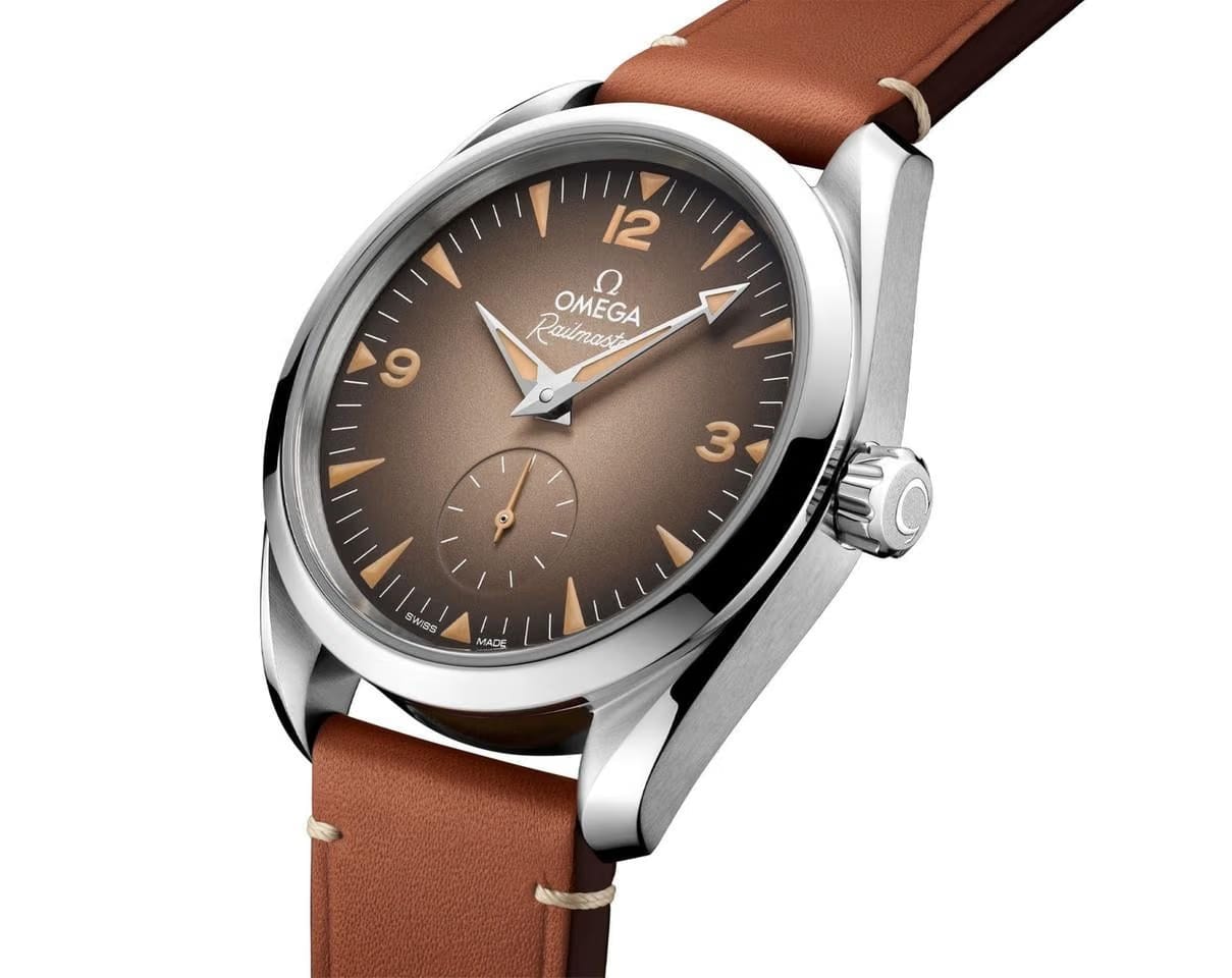 Omega Seamaster Railmaster Co-axial Master Chronometer Railmaster Brown dial 38mm 235.12.38.20.13.001 Small Seconds