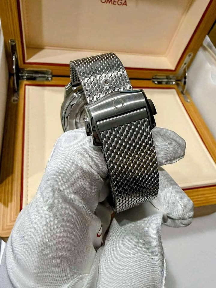 Omega Seamaster Diver 300 MNEW 2026 | UNWORN | COMPLETE SET | Seamaster Diver 300 M Full set | Act now—because waiting only gets more expensive.