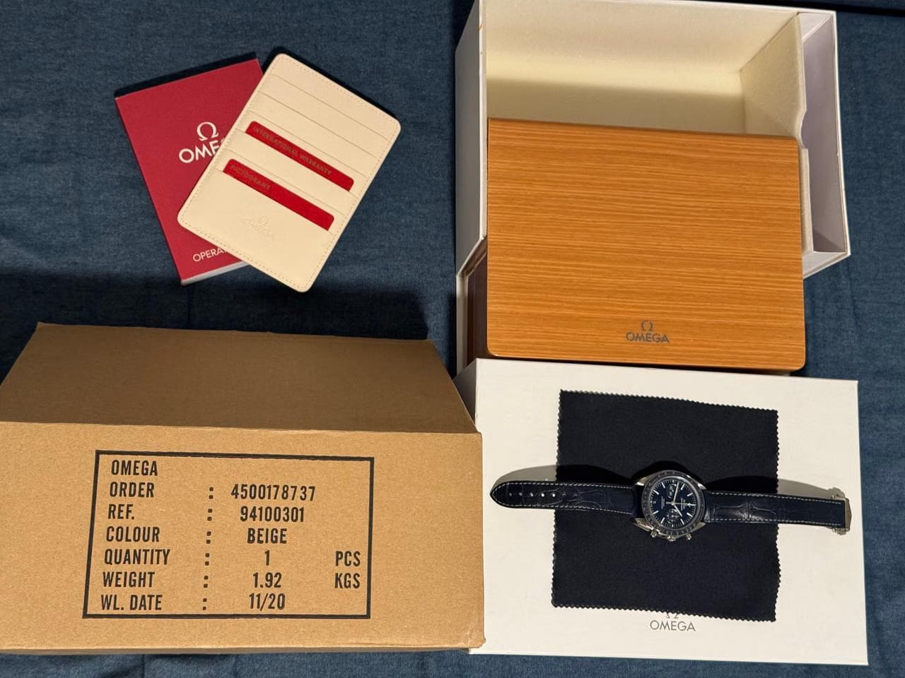 Omega Speedmaster Moonwatch Chronograph Omega Speedmaster Two-Counter Titanium Blue Ceramic