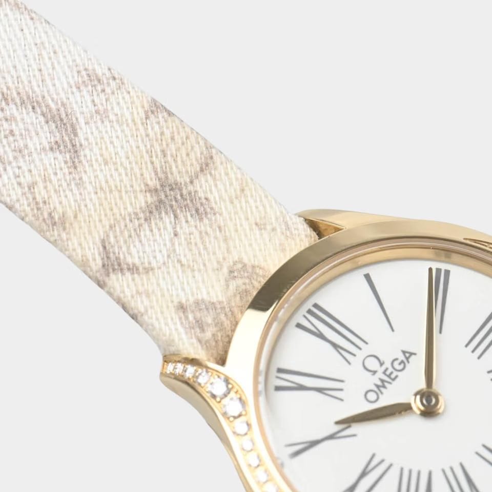 Omega De Ville Yellow gold / 26 mm / Box&Papers / 428.57.26.60.04.002