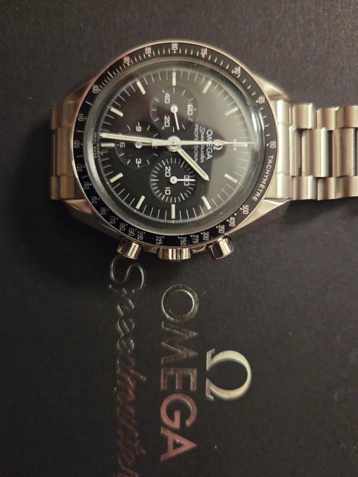 Omega Speedmaster Professional Moonwatchfull set extra bands unworn original bracelet
