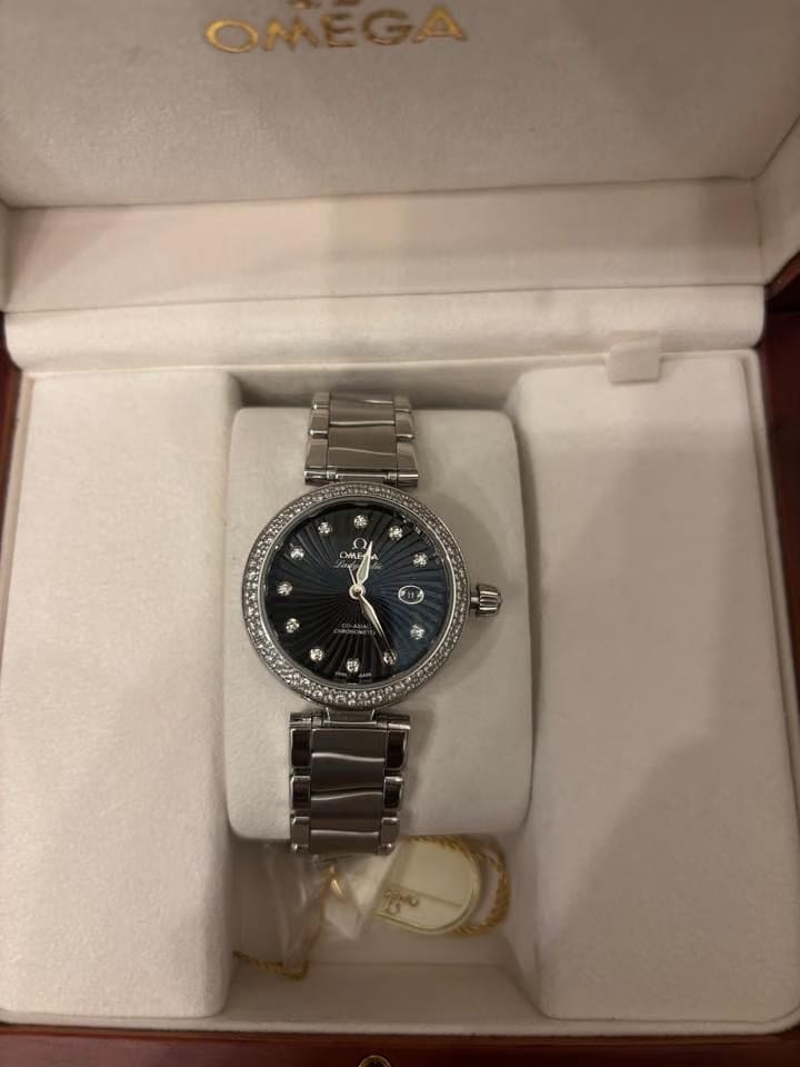 Omega De Ville Ladymatic Black face Special ed. 196 diamonds on bezel crown & dial
