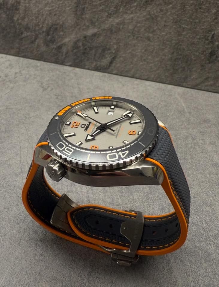 Omega Seamaster Planet Ocean215.92.44.21.99.001