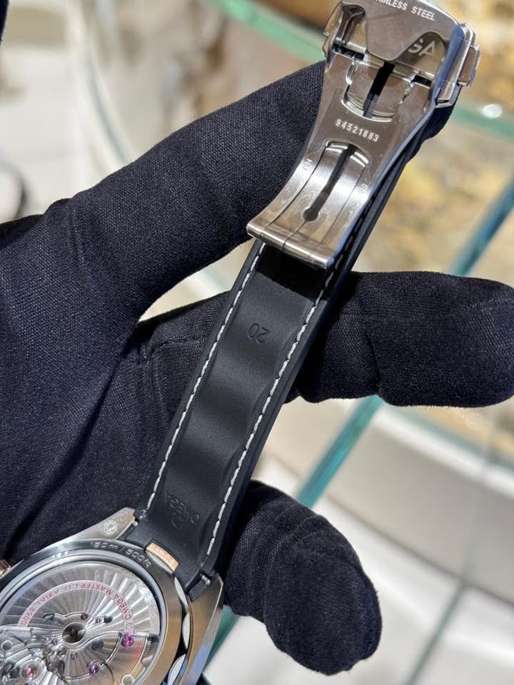 Omega Seamaster Aqua Terra(Original Warranty Dated in FEB 2026)