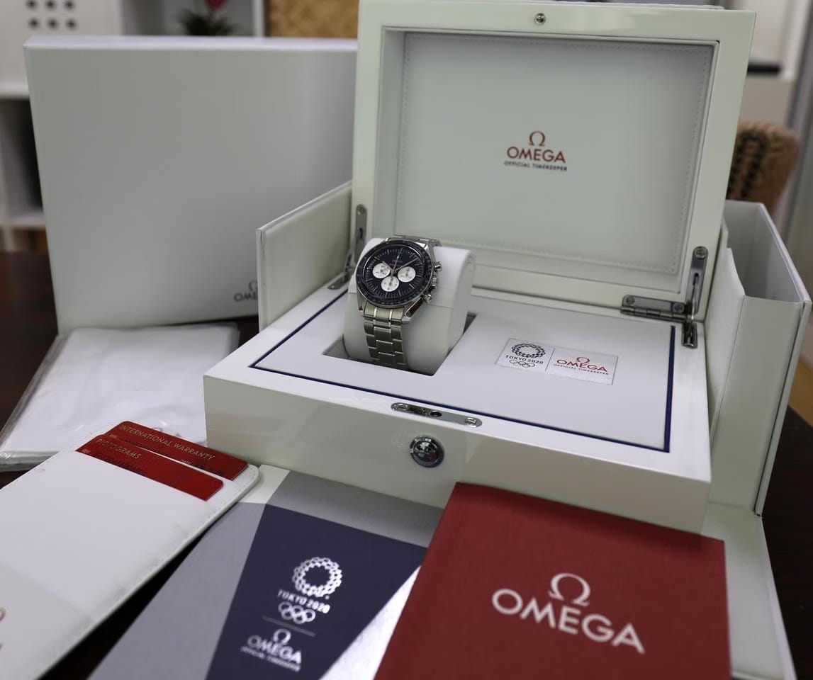 Omega Speedmaster2020 Tokyo – Blue Dial – 42mm – Limited Edition – Unworn – Full Set