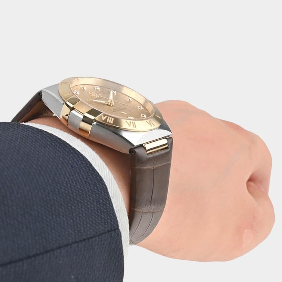 Omega Constellation Master Chronometer Steel&Yellow Gold / 39 mm / Box&Papers / 131.23.39.20.58.001