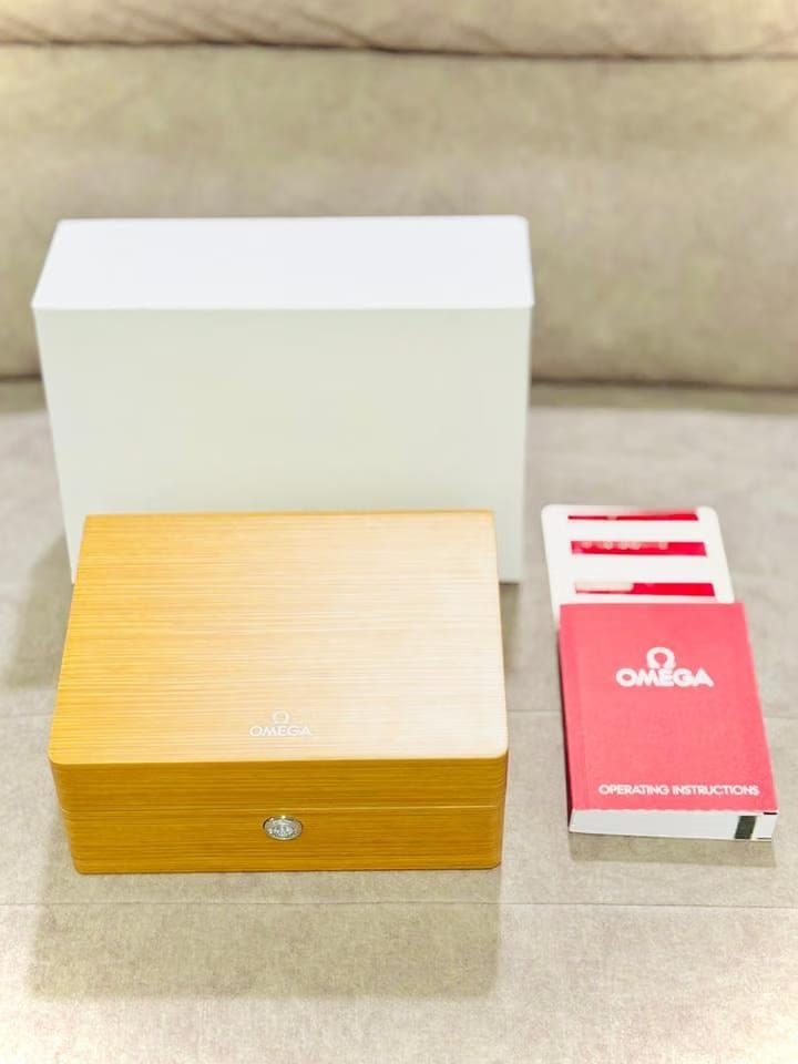 Omega Speedmaster '57332.10.41.51.03.001