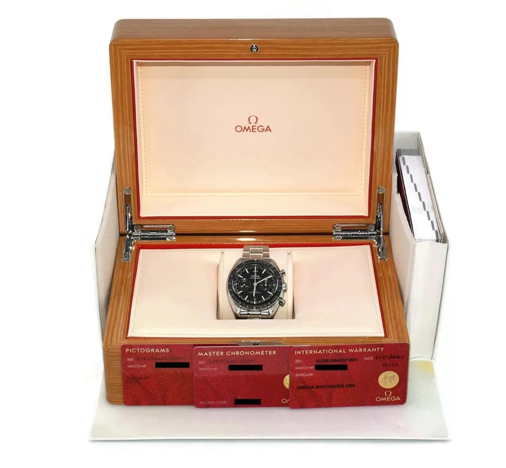 Omega Speedmaster Racing Master