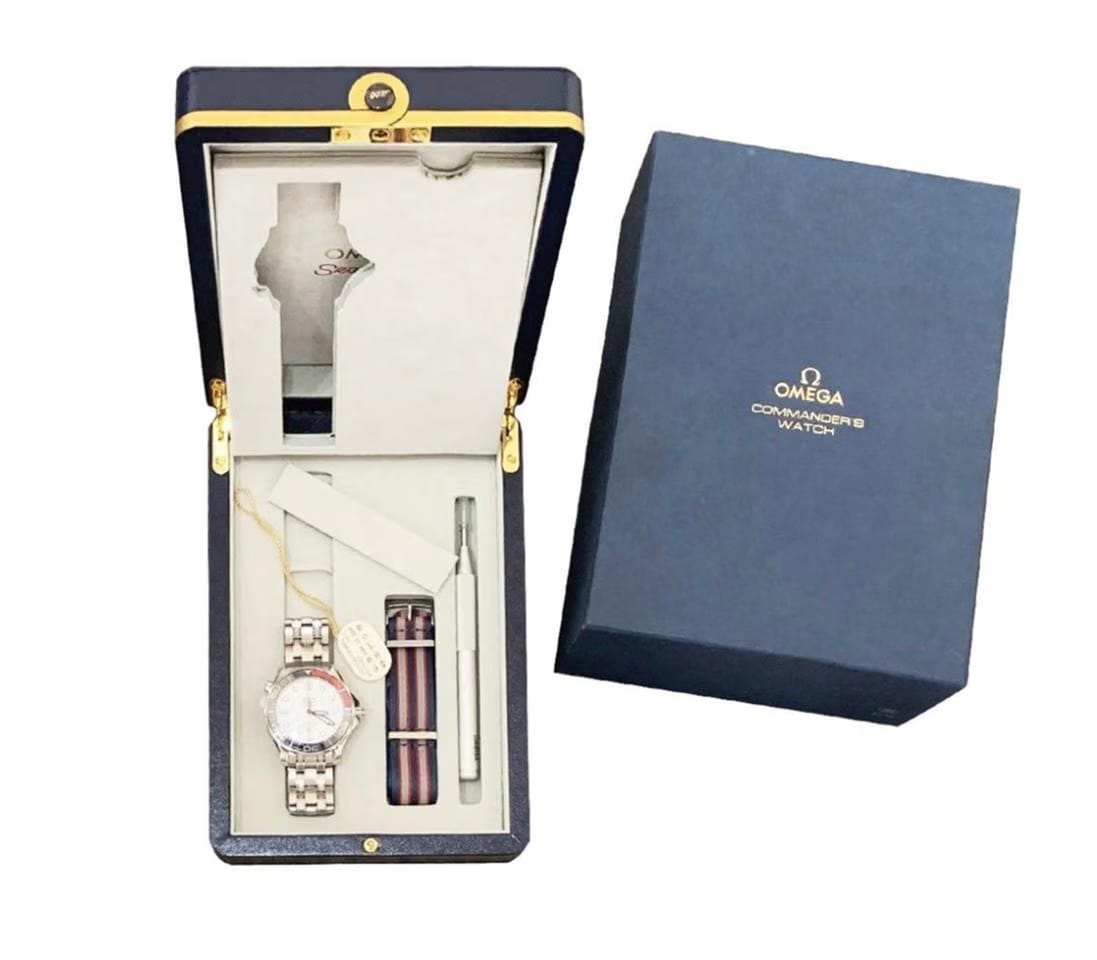 Omega Seamaster Diver 300 M'007 White Commander' Seamaster Diver 212.32.41.20.04.001 Unworn/stickered