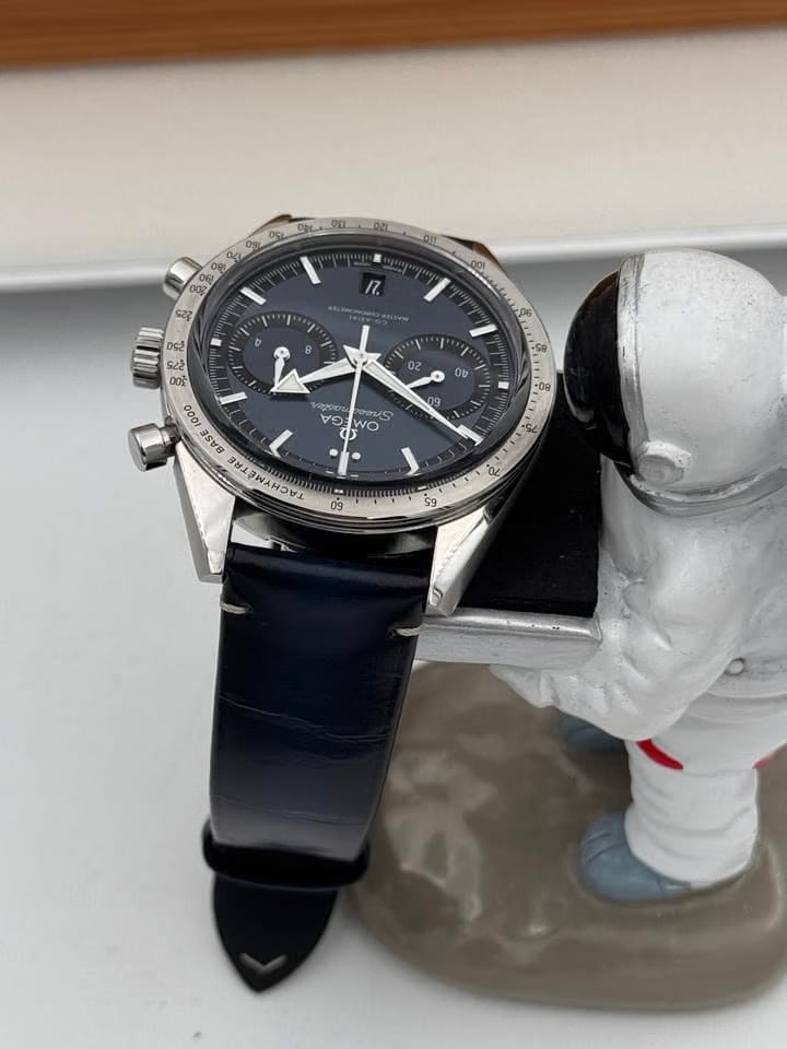 Omega Speedmaster '57 Blau B&P 2024 as new