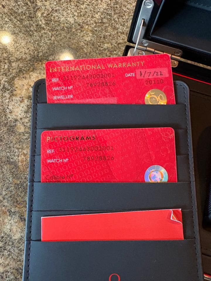 Omega Speedmaster Dark Side Of The Moon Orginal box warrant cards manual