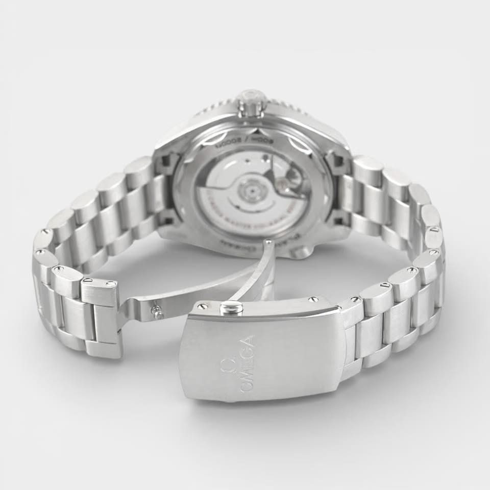 Omega Seamaster Planet Ocean Steel / 39.5 mm / Box&Papers / 215.15.40.20.01.001
