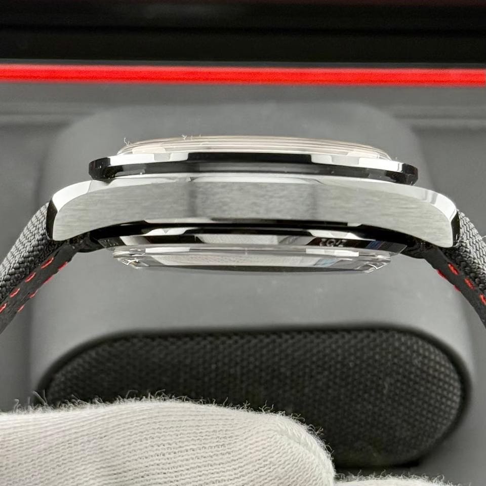 Omega Speedmaster Dark Side Of The Moon Full-Set 10/2023 | Unworn | Ungetragen | Keramik | Top