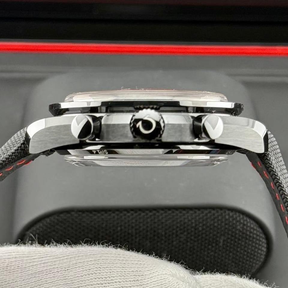 Omega Speedmaster Dark Side Of The Moon Full-Set 10/2023 | Unworn | Ungetragen | Keramik | Top