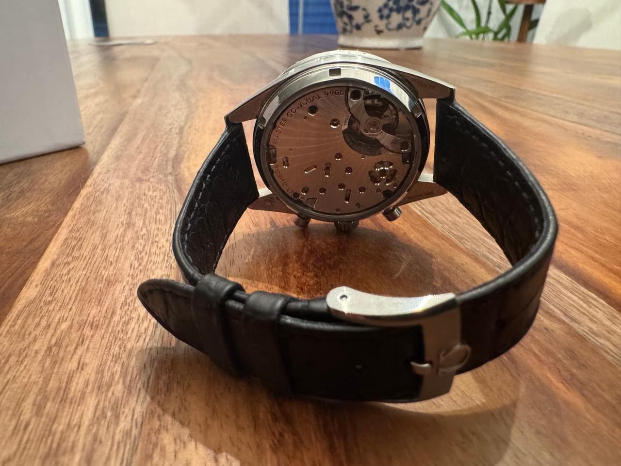 Omega Speedmaster Full Set 2024 – Like New – Green Dial – Extra OEM Strap
