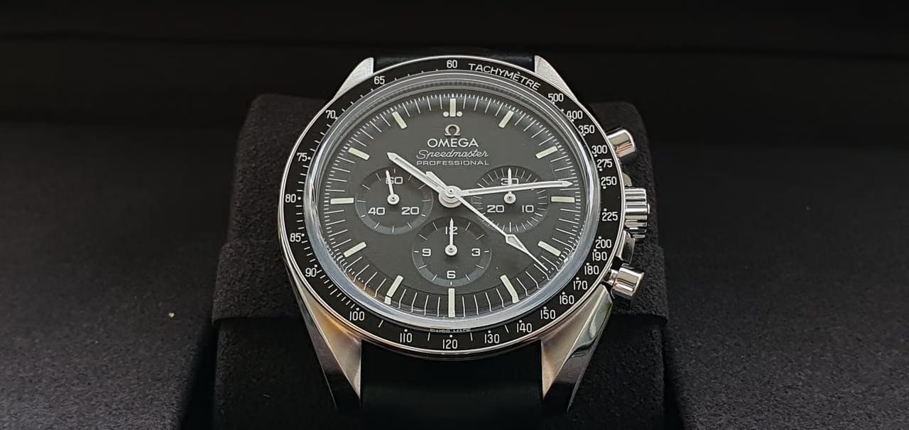 Omega Speedmaster Professional Moonwatchfull set | from 2026