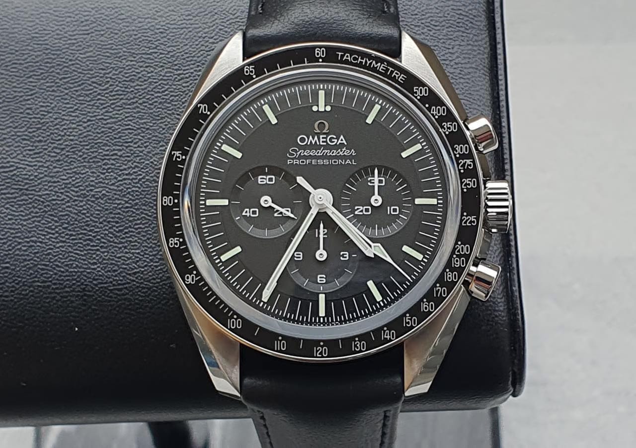 Omega Speedmaster Professional Moonwatchfull set | from 2026