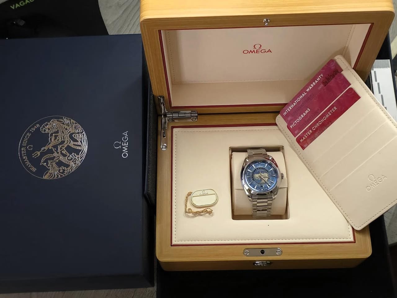 Omega Seamaster Aqua Terra Worldtimer150m Co-axial Master Chronometer Gmt Full Set! New Old Stock!