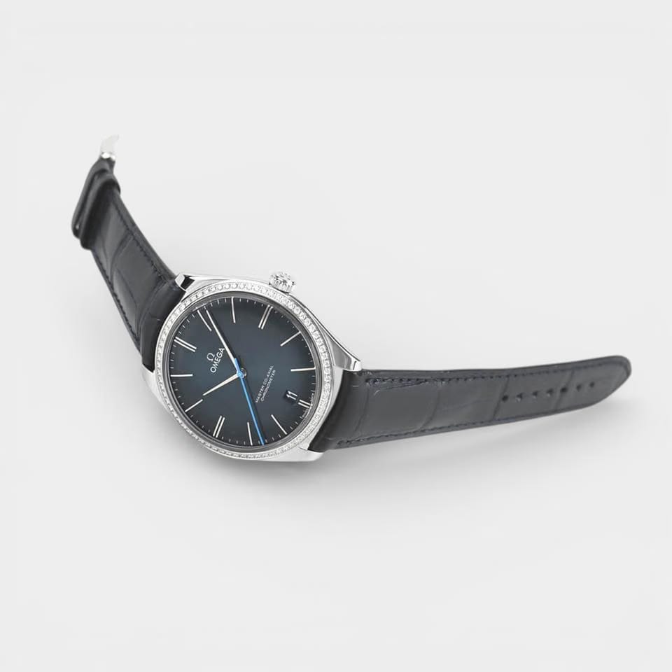 Omega De Ville Trésor Steel / 40 mm / Box&Papers / 432.18.40.21.03.001