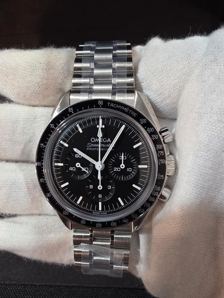 Omega Speedmaster Professional Moonwatch New with stickers!! US Buyers Only!!