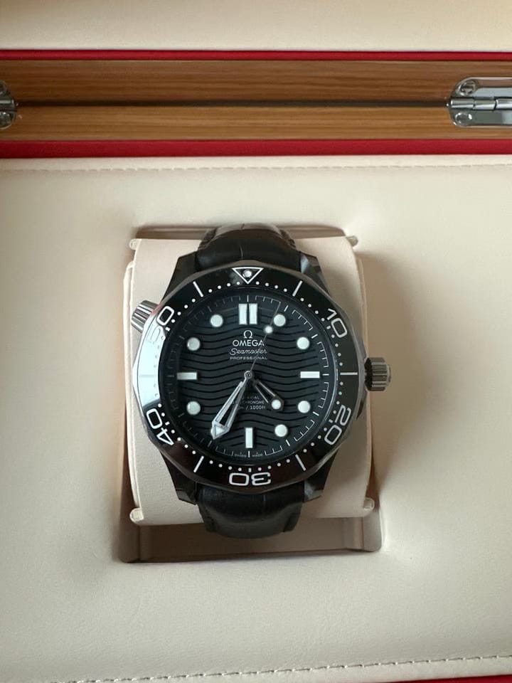 Omega Seamaster Diver 300 MTitanium/Black Ceramic Co-Axial Master Chronometer