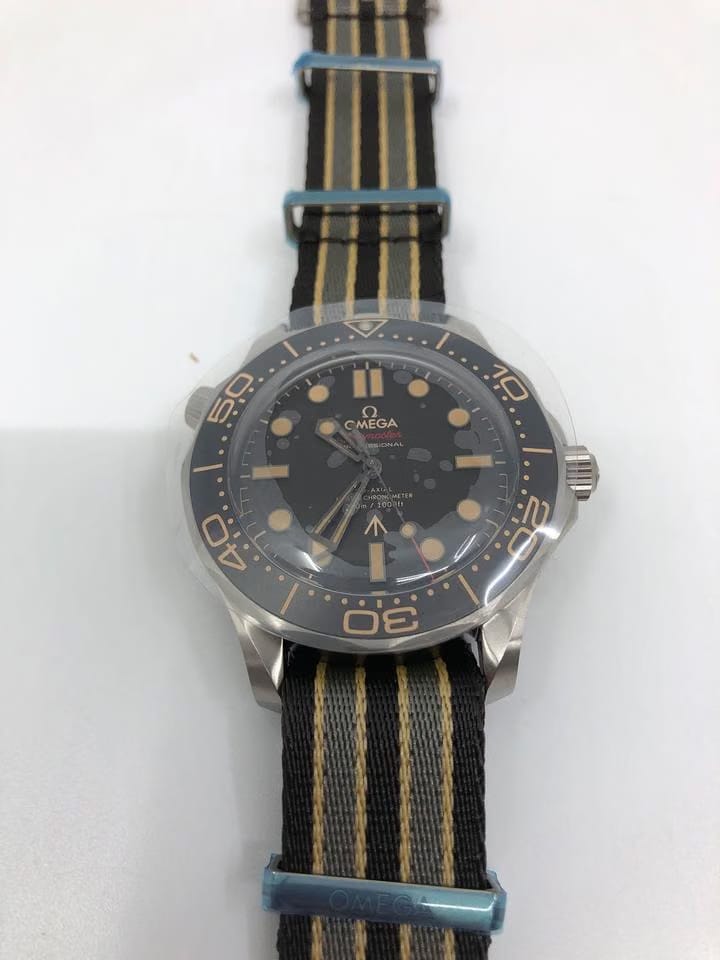 Omega Seamaster Diver 300 M007 edition 42 mm otomatik saat 210.92.42.20.01.001
