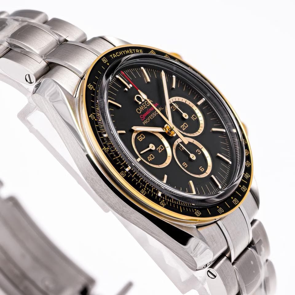 Omega Speedmaster Tokyo 2020 – 522.20.42.30.01.001 – NEW & Unworn – 09/2019 Full Set