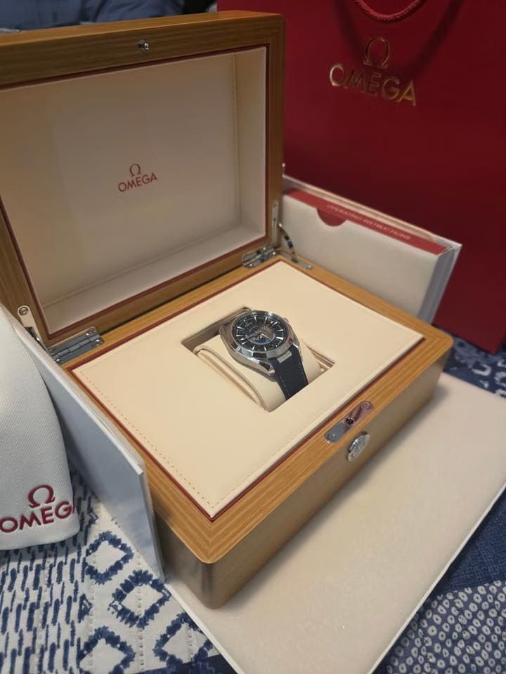 Omega Seamaster Aqua Terra Worldtimer150m Master Chronometer Gmt 150m Master Chronometer GMT (2025 with Full Set)