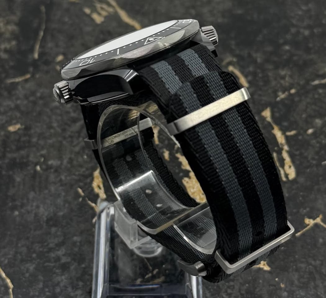 Omega Seamaster Diver 300 MNew 2026 - Black Ceramic - Nato Strap - Seamaster Diver 300 M - 43,5mm