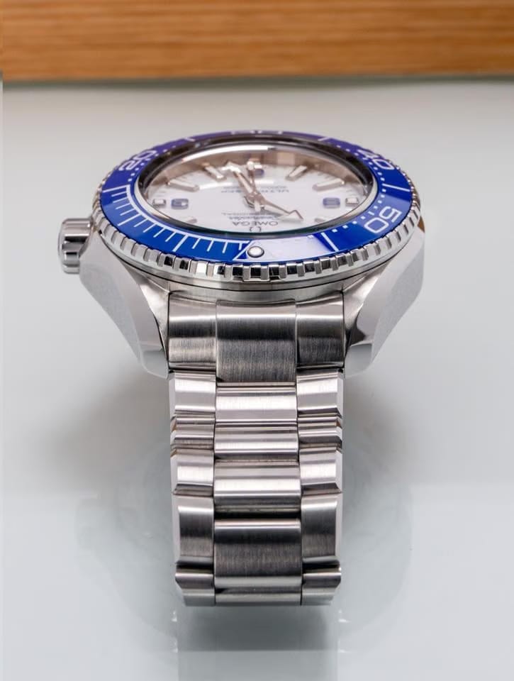 Omega Seamaster Planet Ocean215.30.46.21.04.001