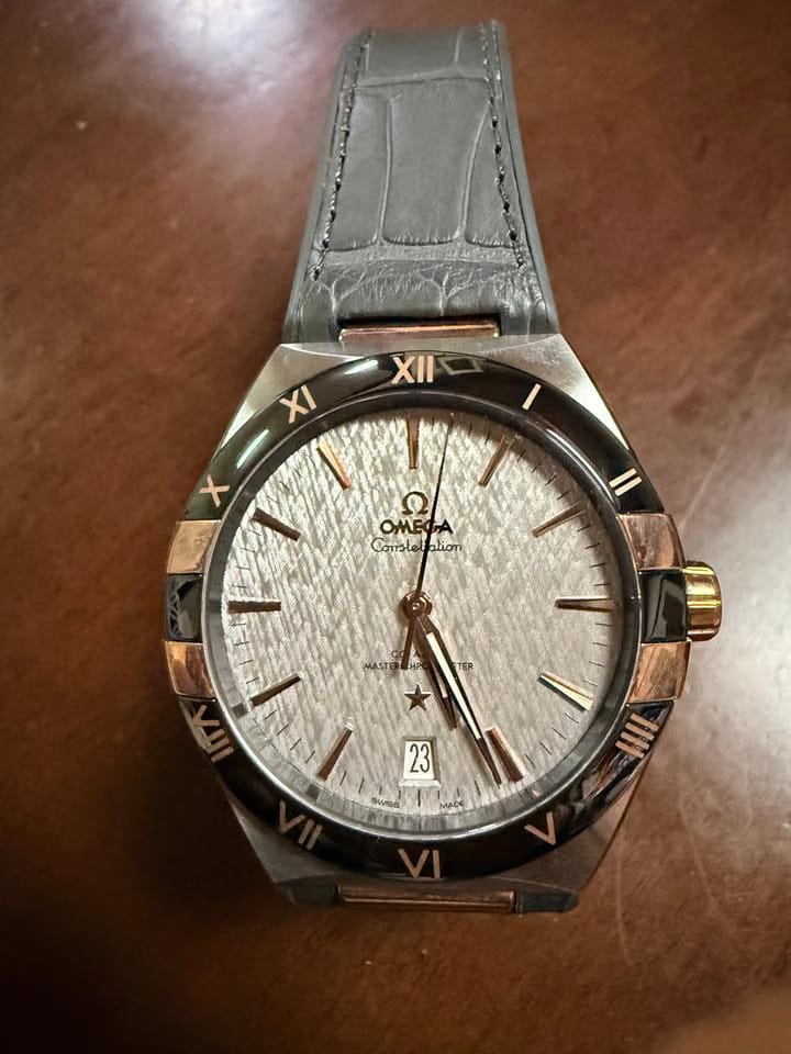 Omega Constellation131.23.41.21.06.002 Automatic Gold/Steel Like new & unworn